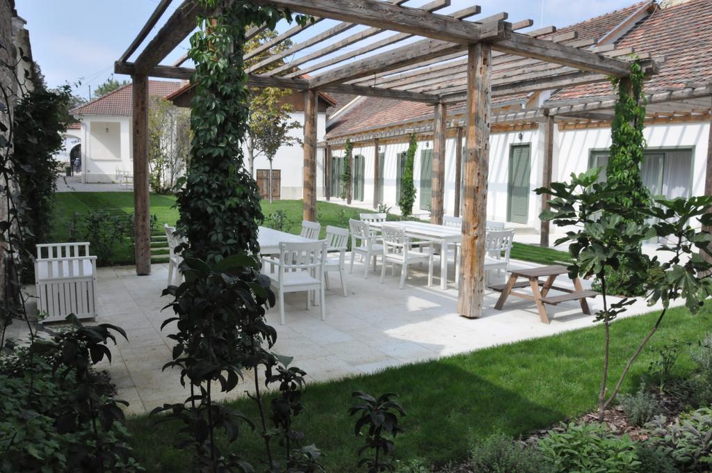 R40 Vendeghaz Hotel Mád Екстериор снимка